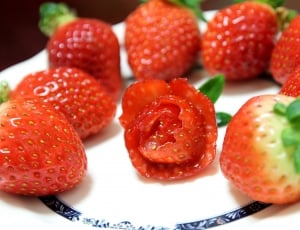 red strawberry lot thumbnail