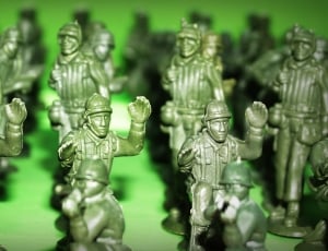 plastic soldiers toy collection thumbnail
