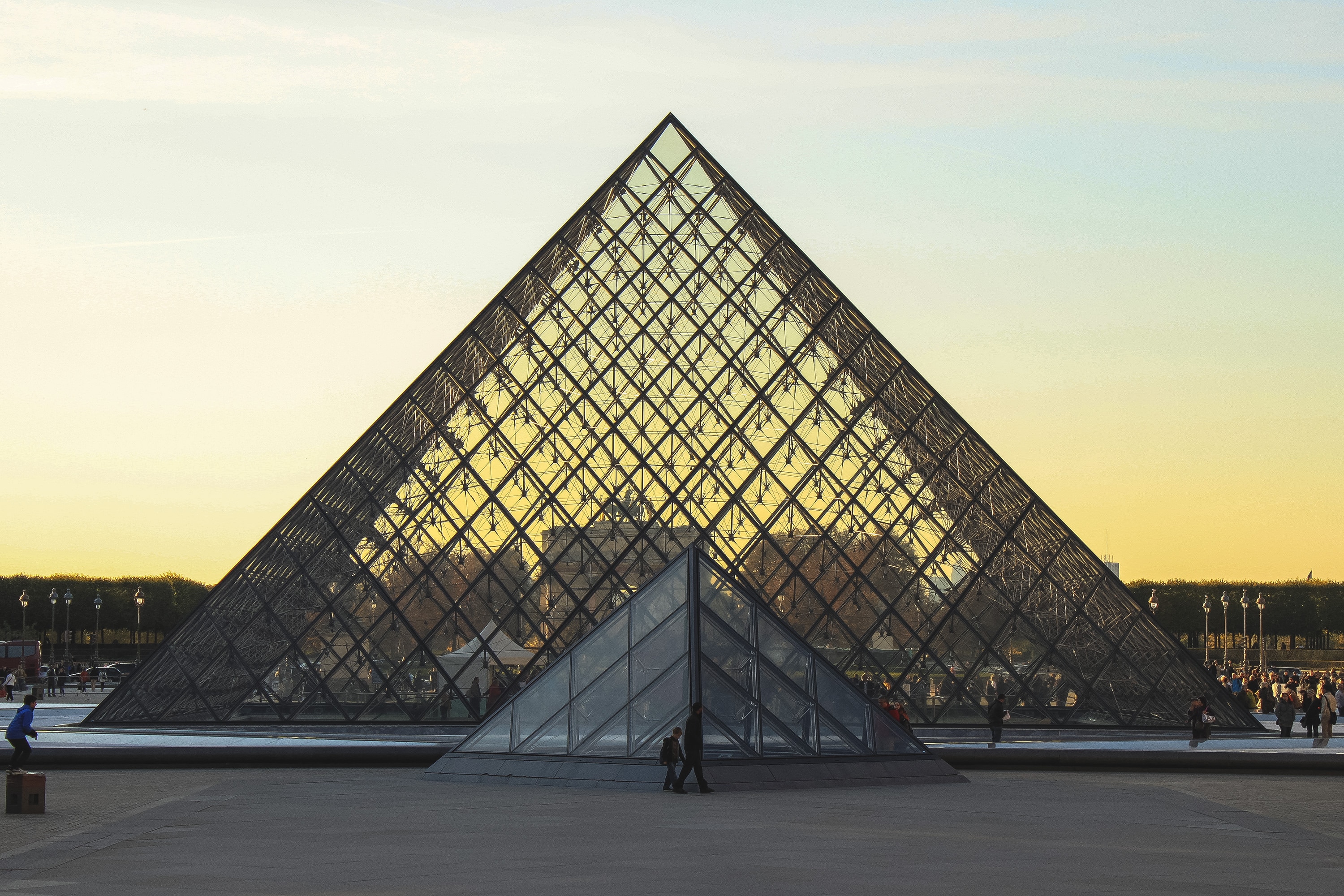 1920x1080 wallpaper | louvre pyramid photograph during sunset | Peakpx