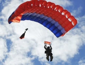 blue and red parachute thumbnail