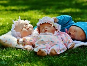 3 dressed baby dolls thumbnail