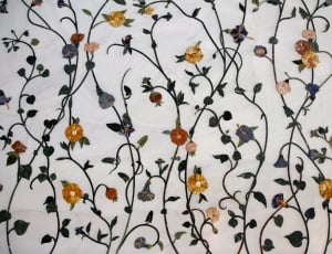 floral wall decor thumbnail