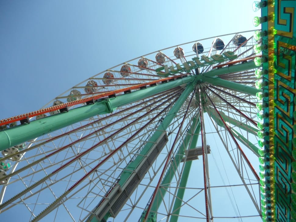 teal and brown ferris wheel preview