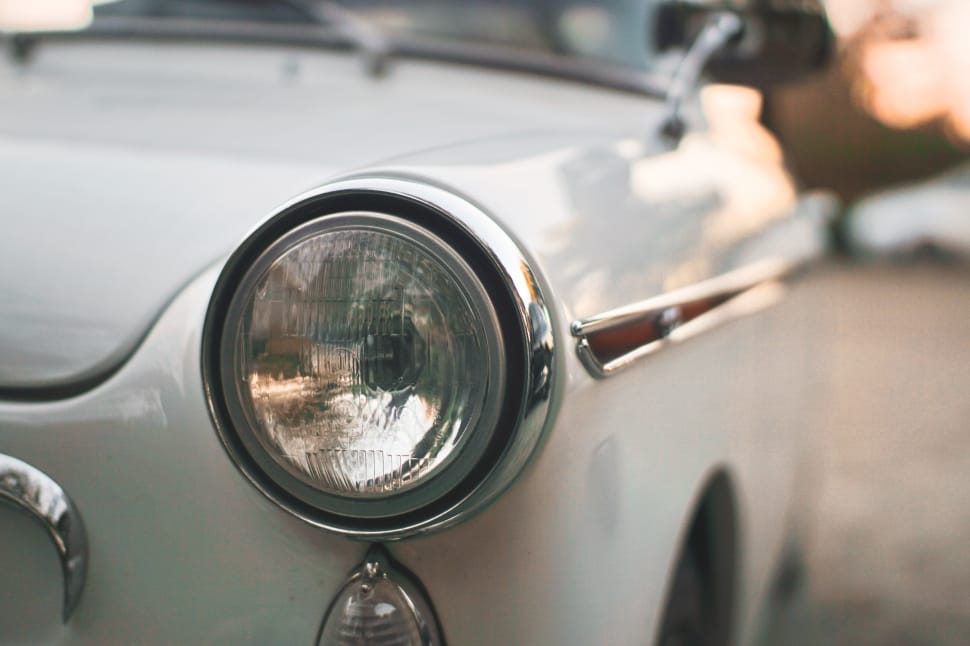 shallow focus photography of car headlight preview