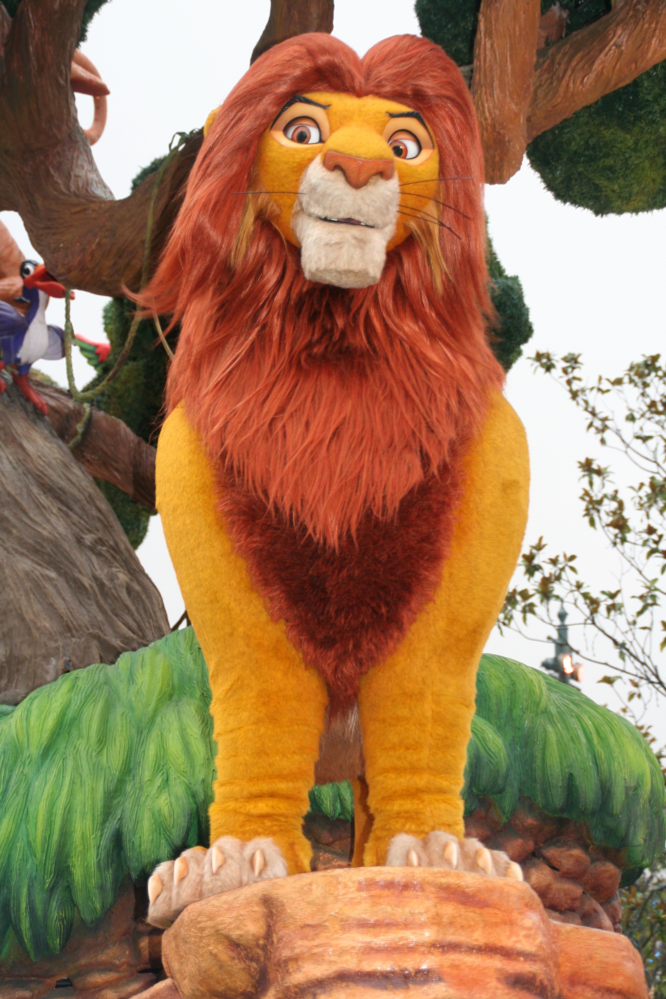 lion king figurine