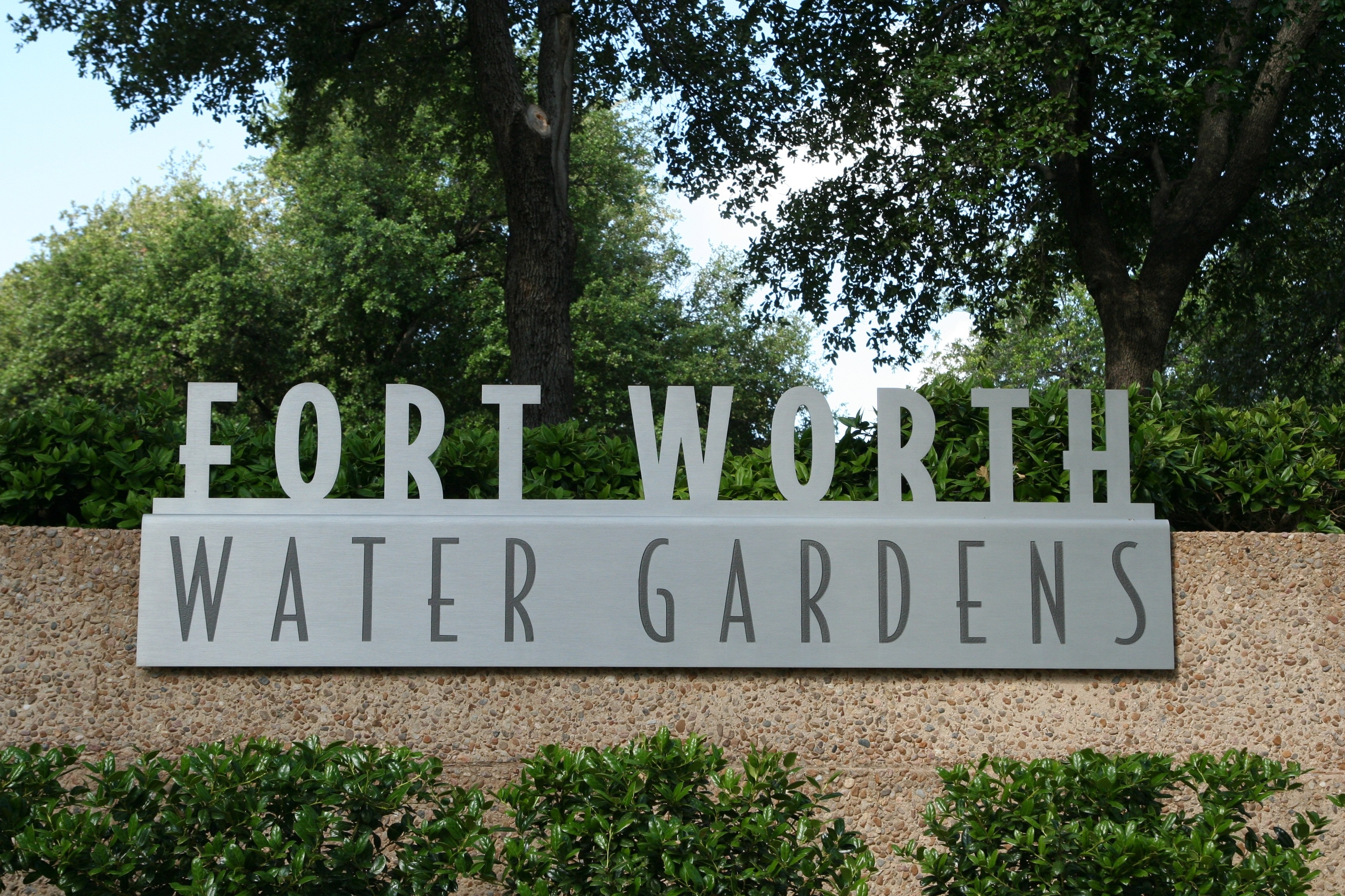 Fort Worth Water Gardens signage