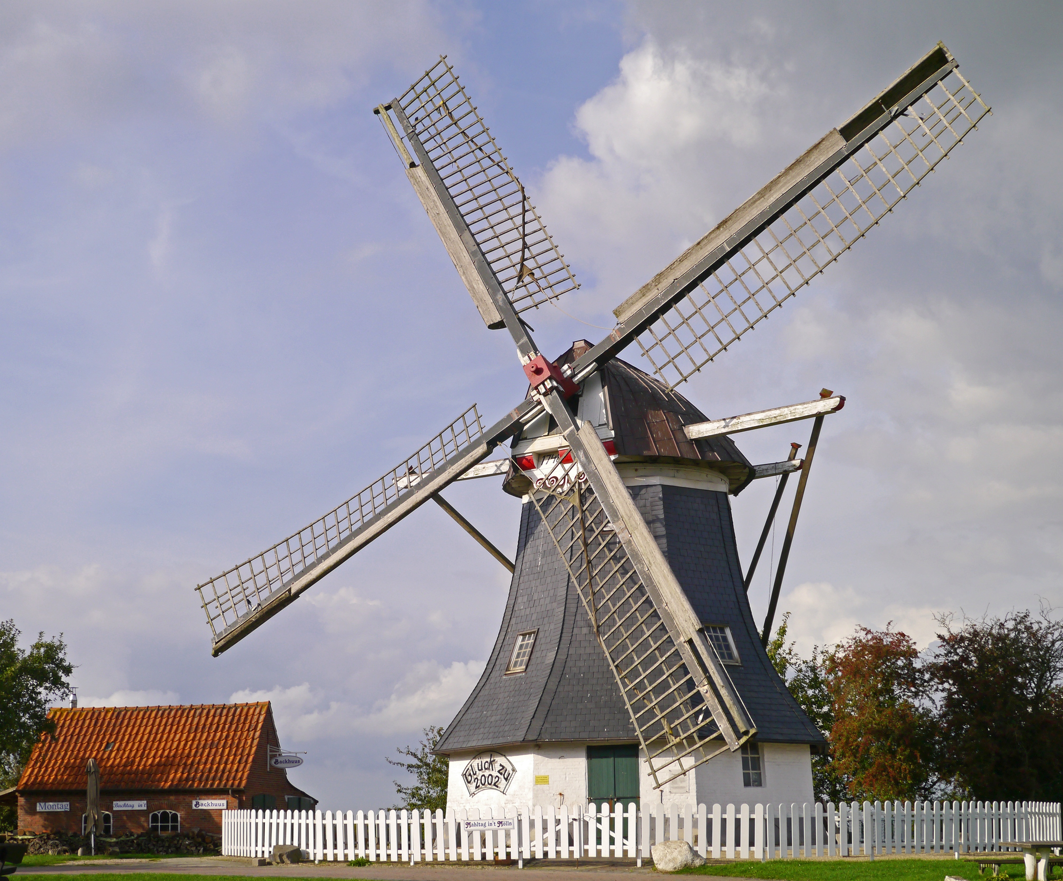 gray windmill