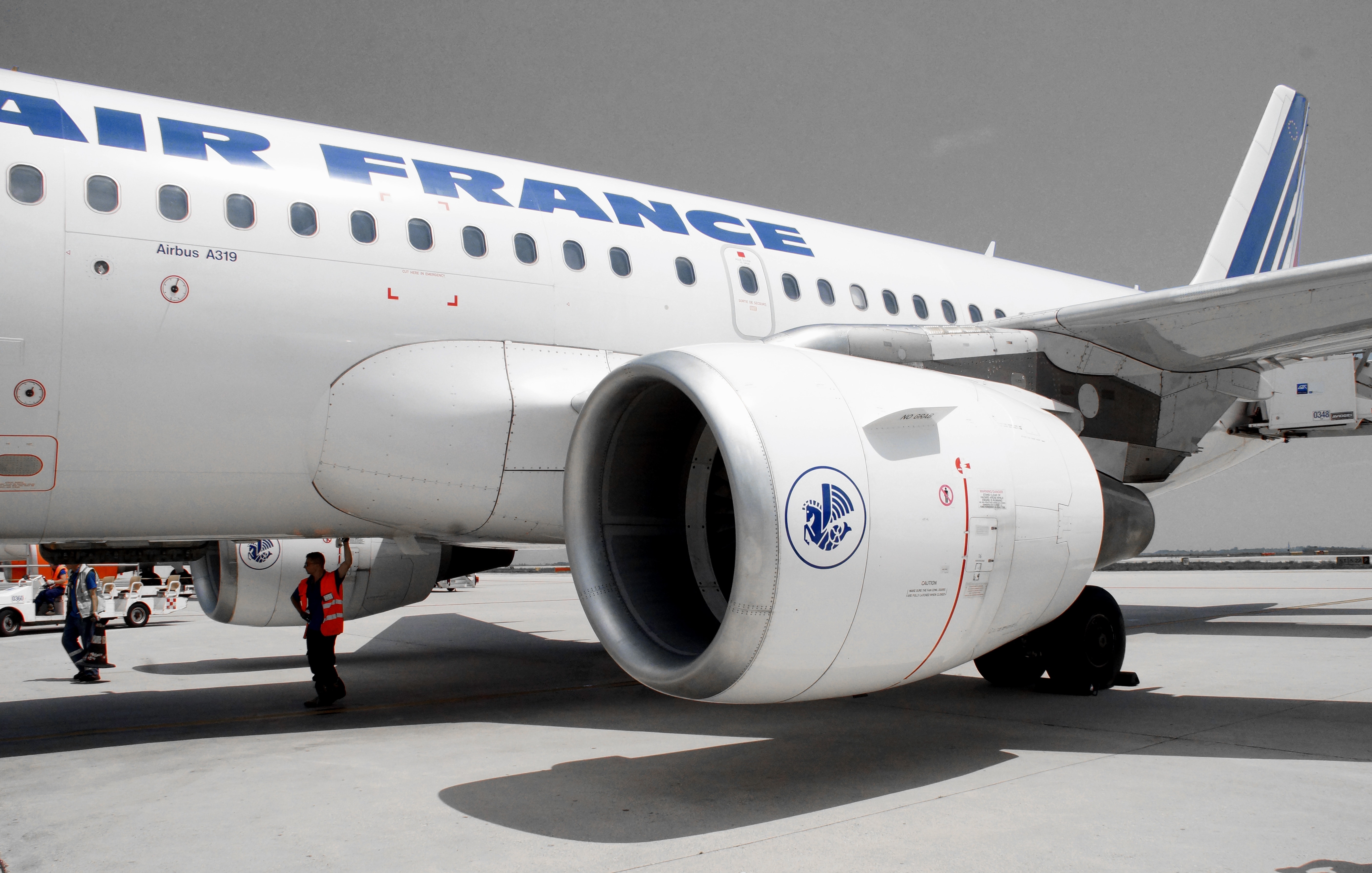 close up photography of Air France plane