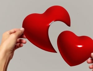 red artificial heart thumbnail
