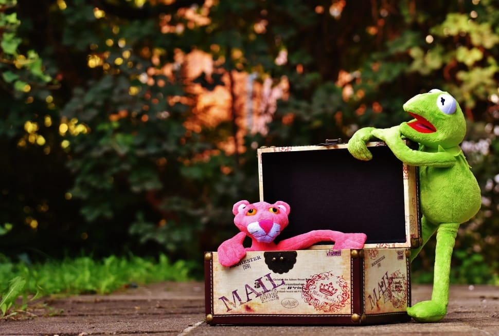 pink panther and kermit the frog plush toy preview