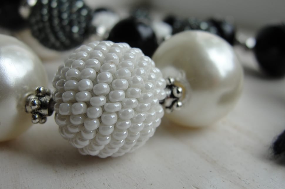 white and black beaded pendant preview