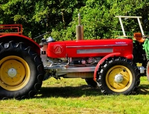 red grey tractor thumbnail