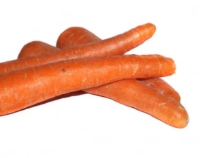 4 orange carrots thumbnail