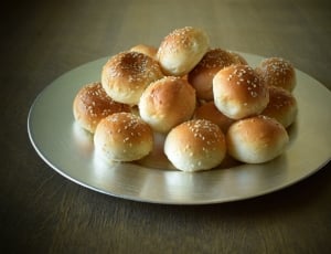 bread with sesame seeds toppings lot thumbnail
