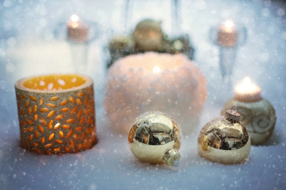 baubles and candle holder preview