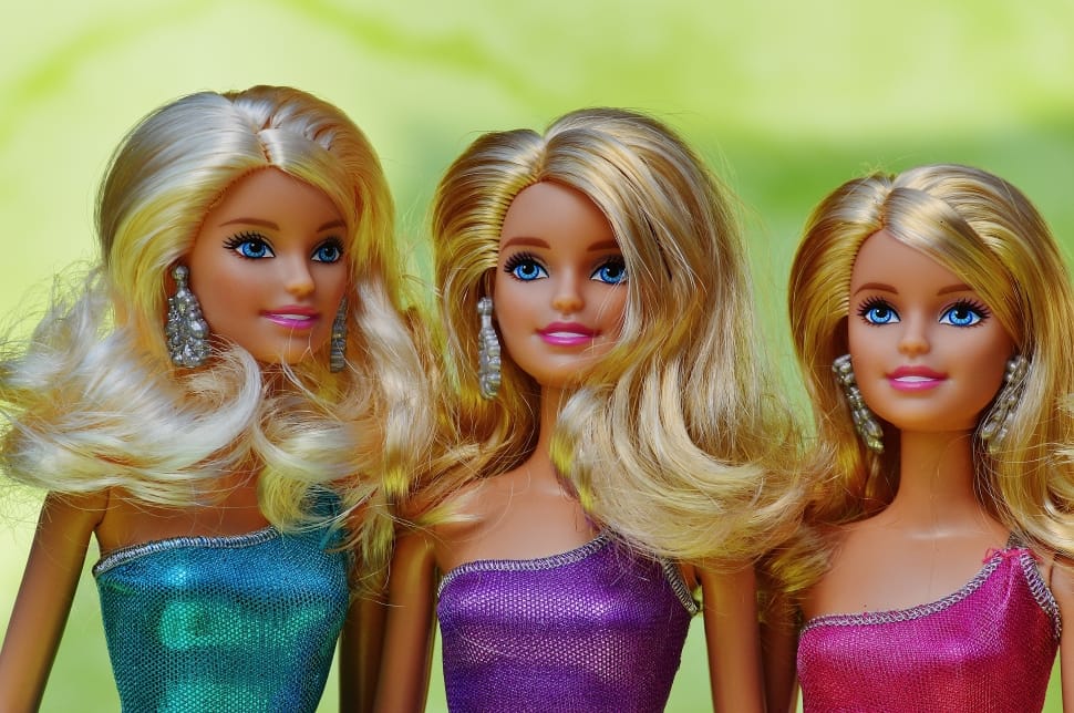 three barbie dolls preview