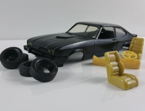 black ford capri plastic scale model kit thumbnail