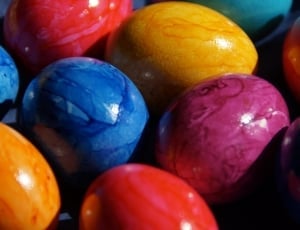 yellow purple blue and red oval balls thumbnail