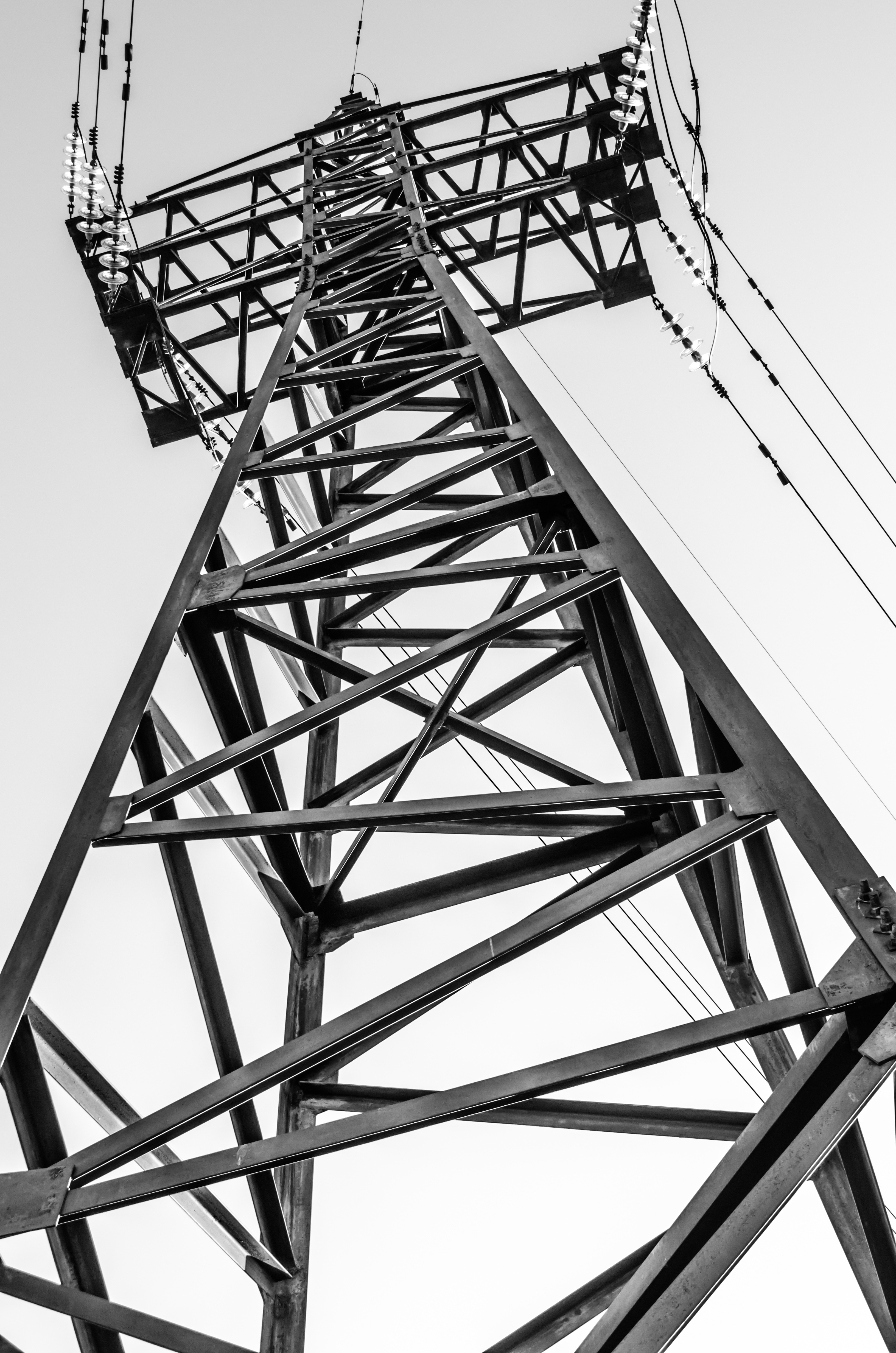 grayscale of transmission post