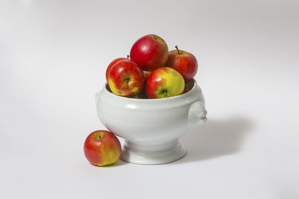 bowl of apples preview