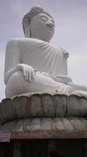 white buddha statue thumbnail