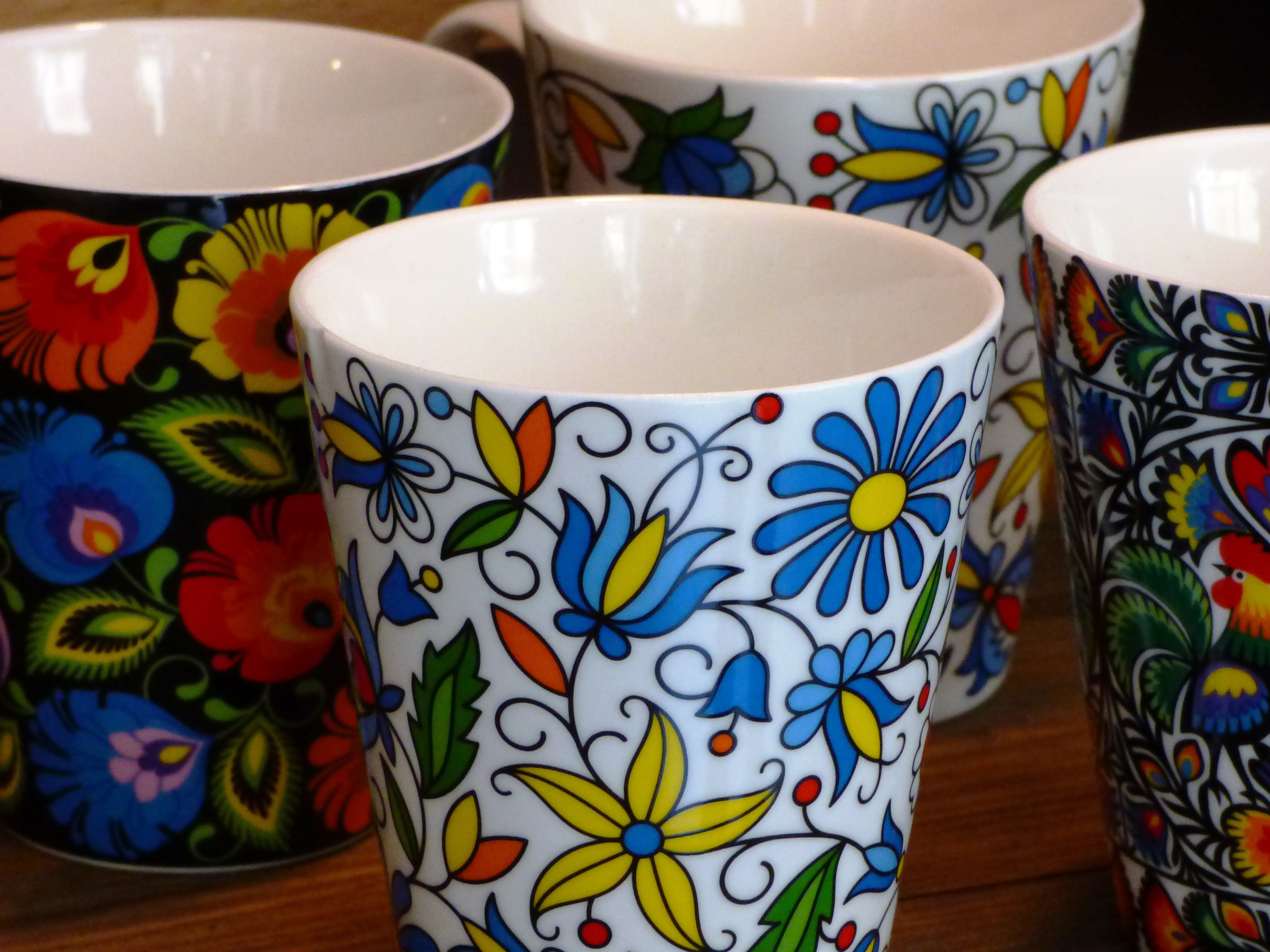 4 white and black floral ceramic mug