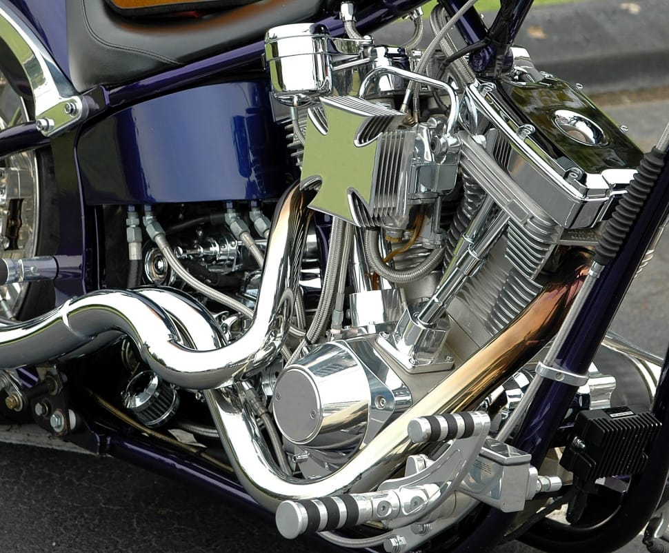chrome motorcycle engine preview