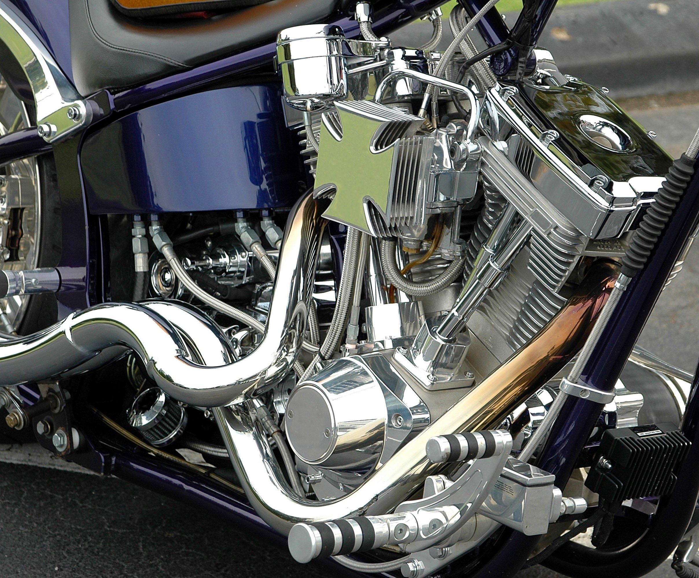 chrome motorcycle engine