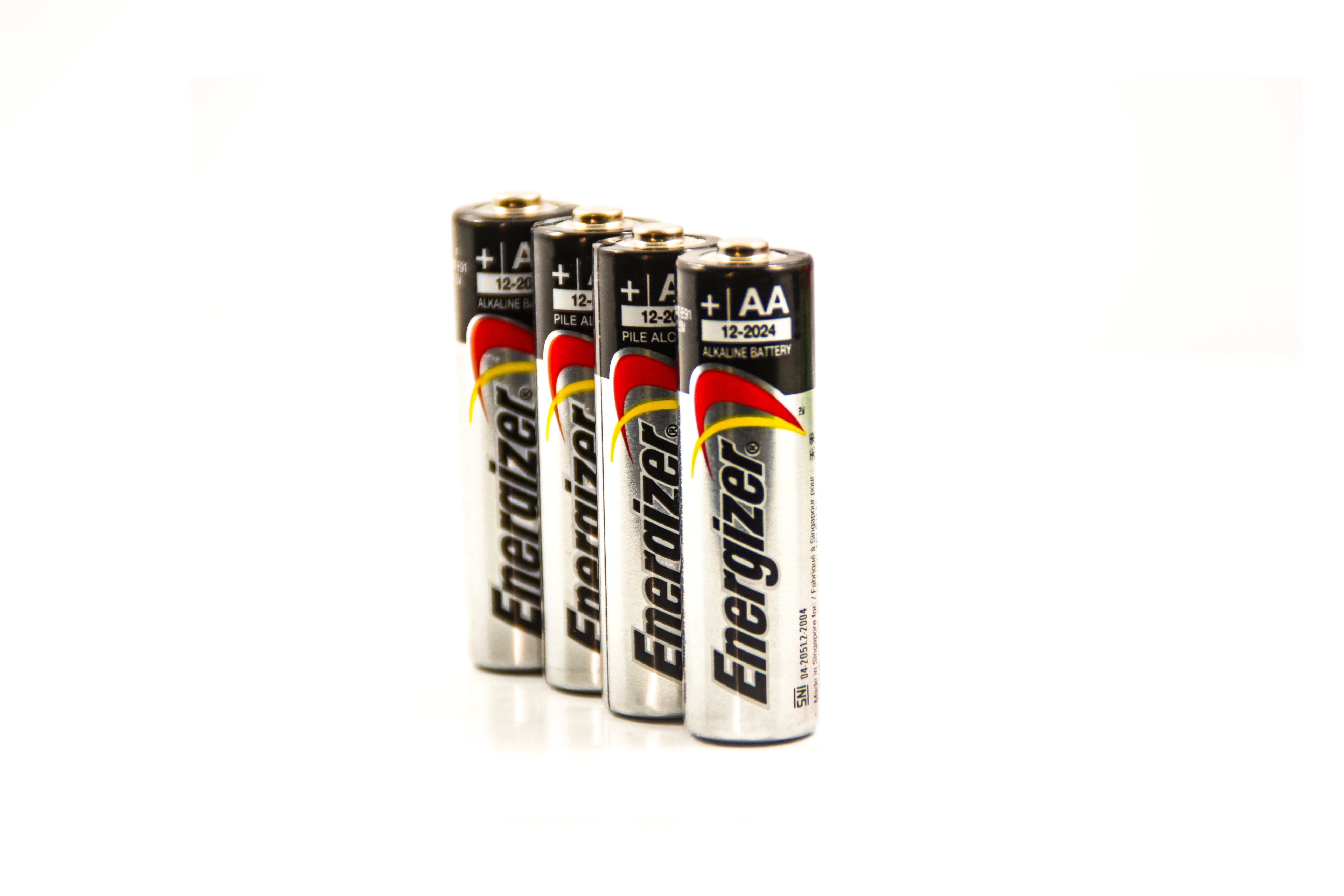 Батареи элементы питания. Батарейка (элемент а332 lr10). Батарейка на белом фоне. Изображение батарейки. Батарейка AAA на белом фоне.