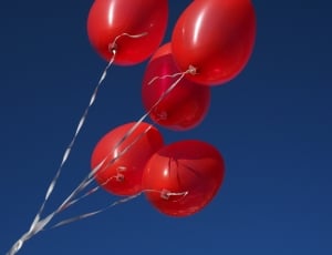 5 red balloons thumbnail
