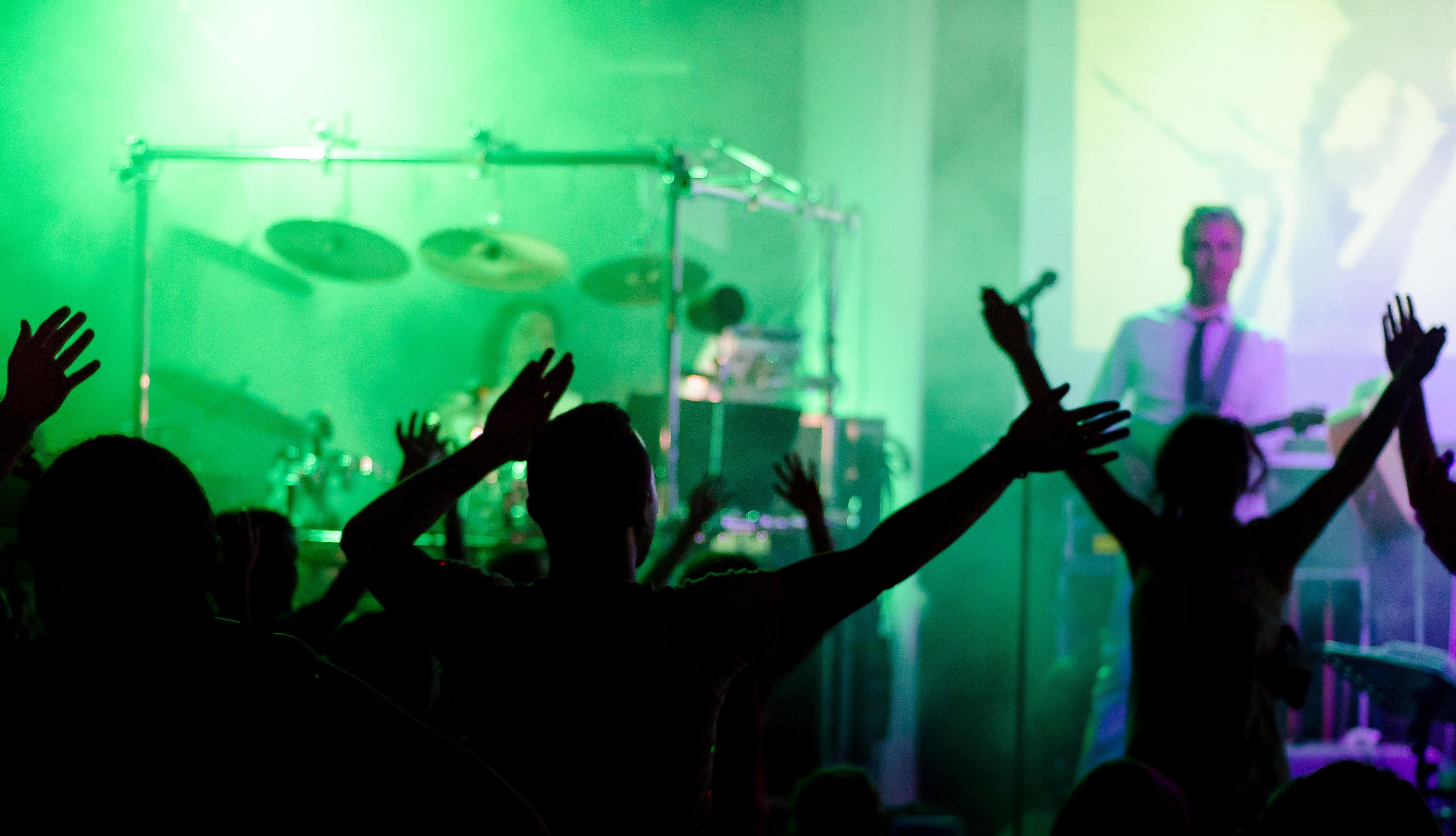 People, Cheering, Guitar, Concert, Drums, human arm, performance
