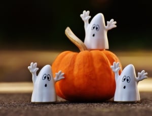 pumpkin and ghost ceramic decor thumbnail