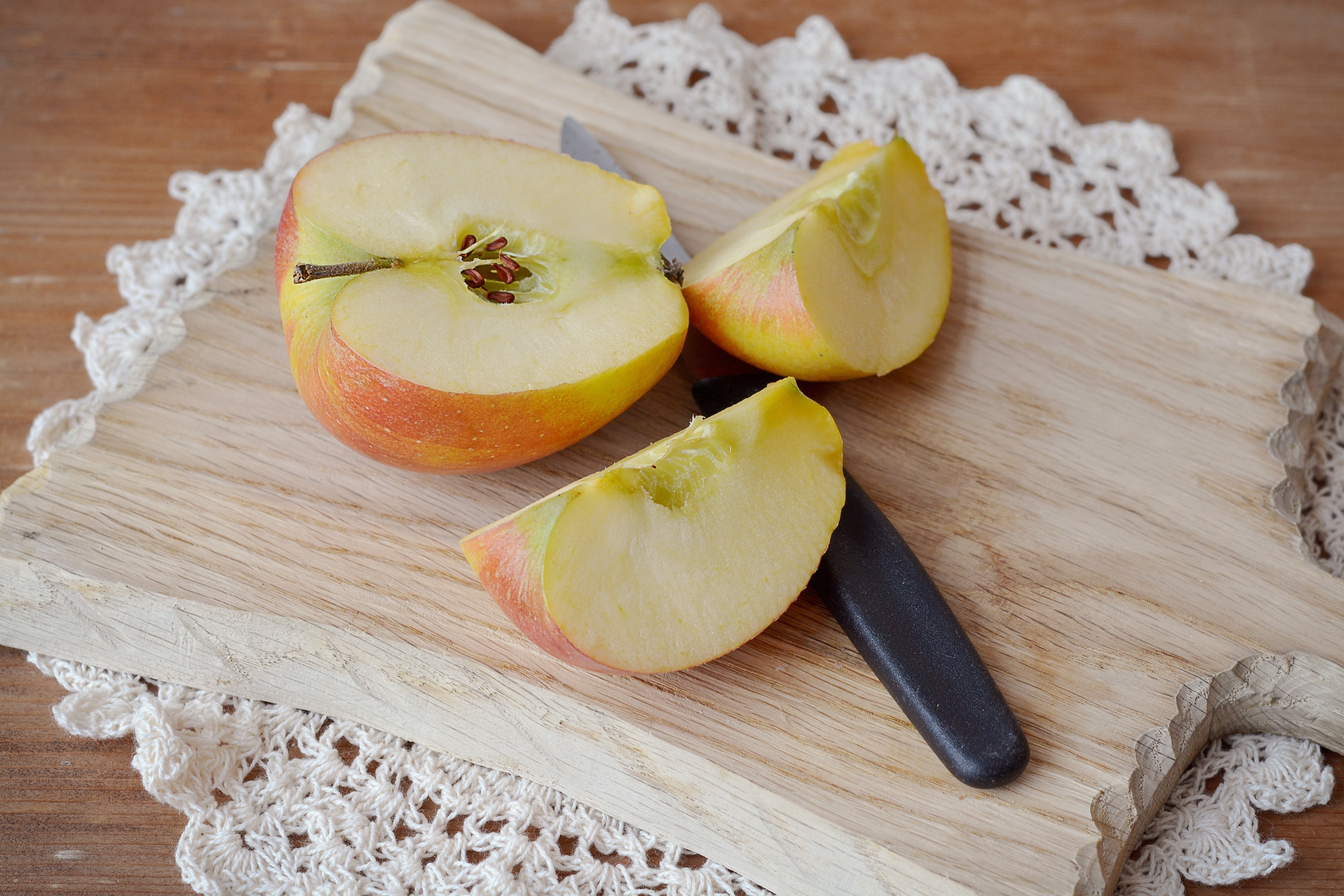 sliced apple fruit