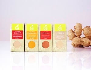 four G assorted boxes beside brown ginger thumbnail