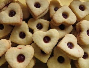 brown heart shaped cookies thumbnail