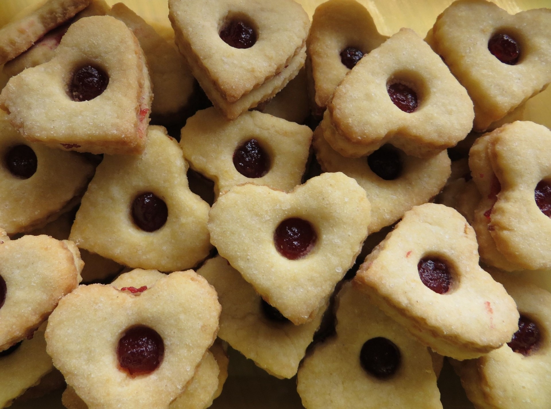 brown heart shaped cookies
