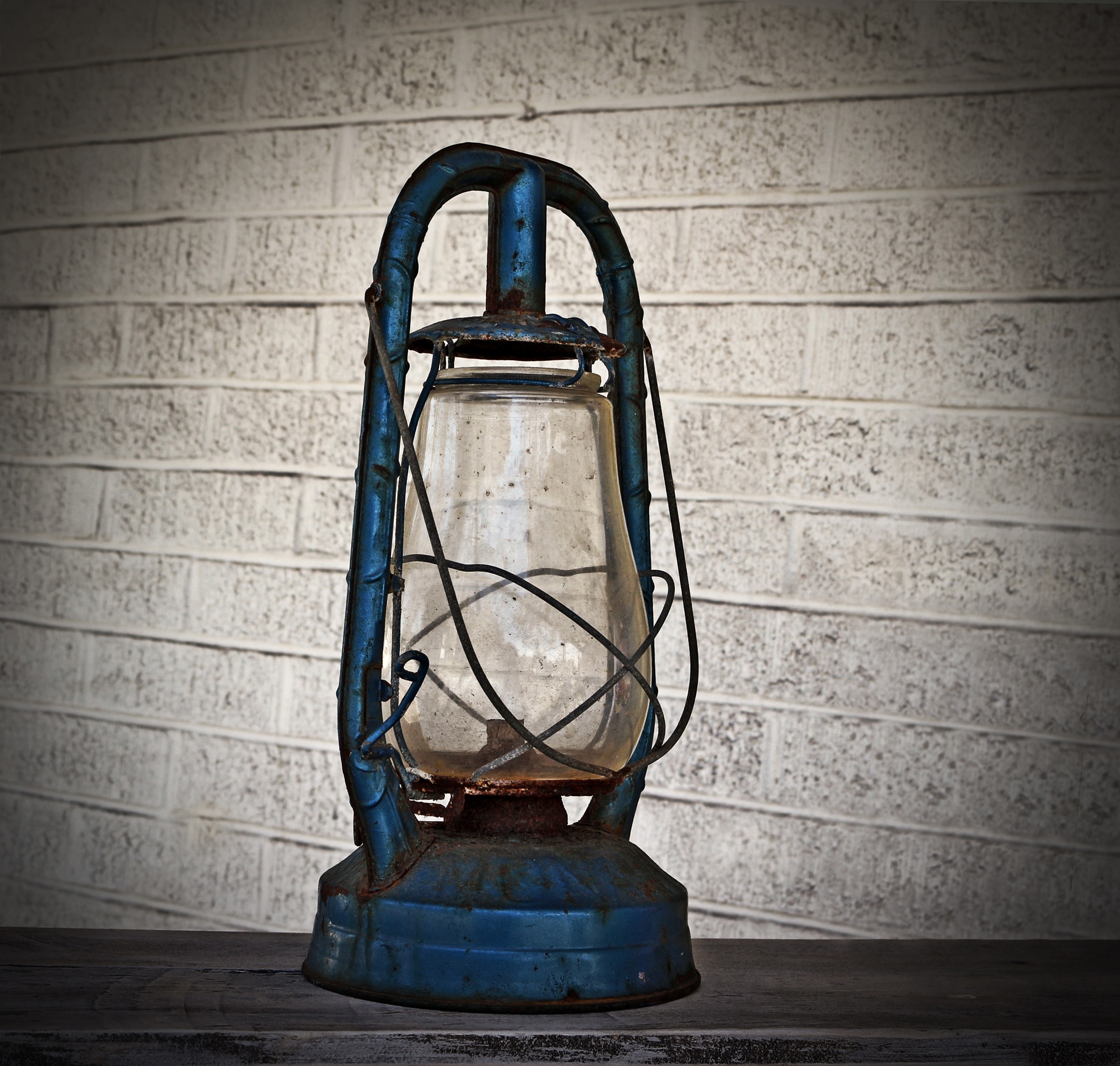 blue gas lamp