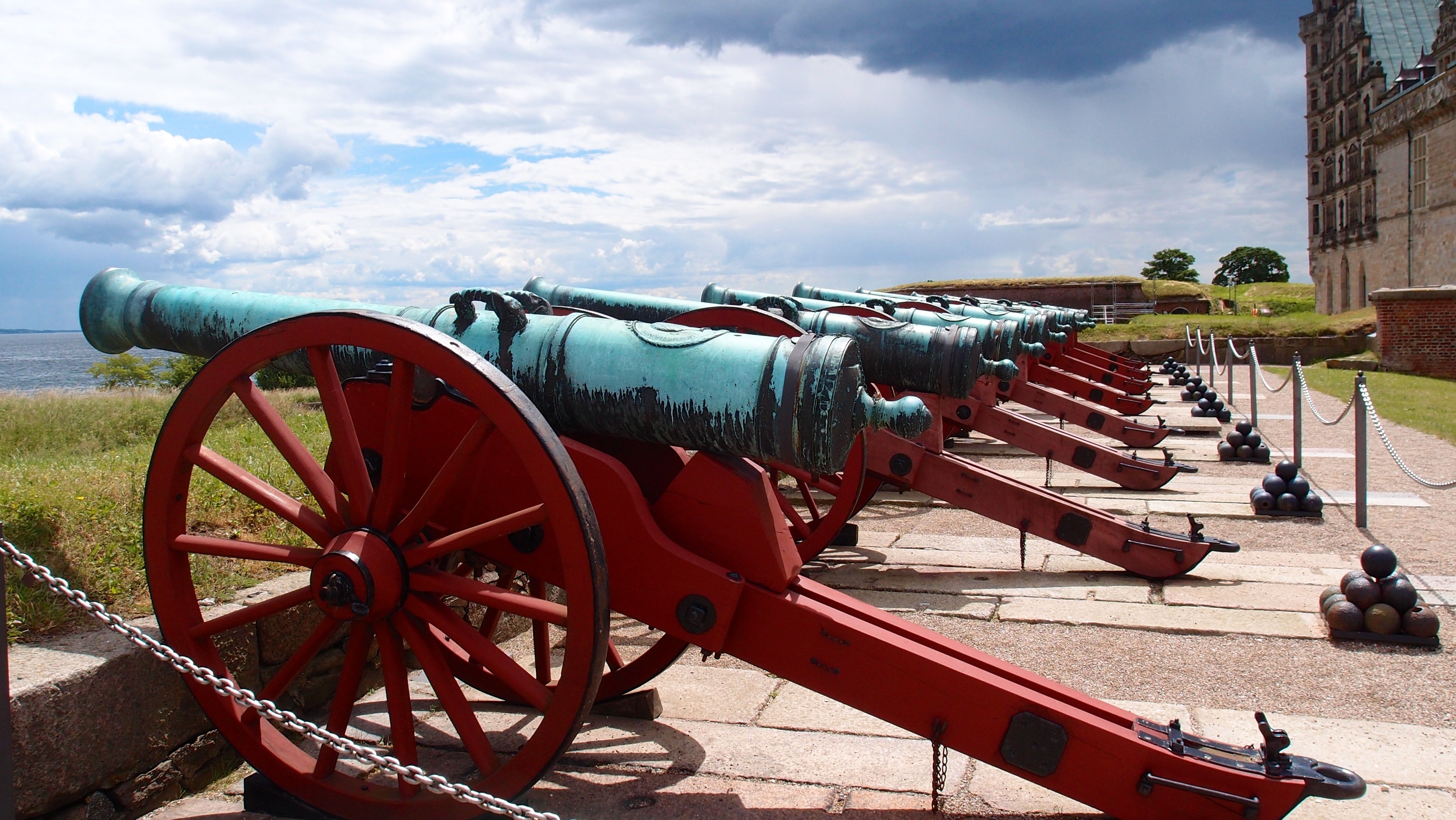 red and blue cannon lot