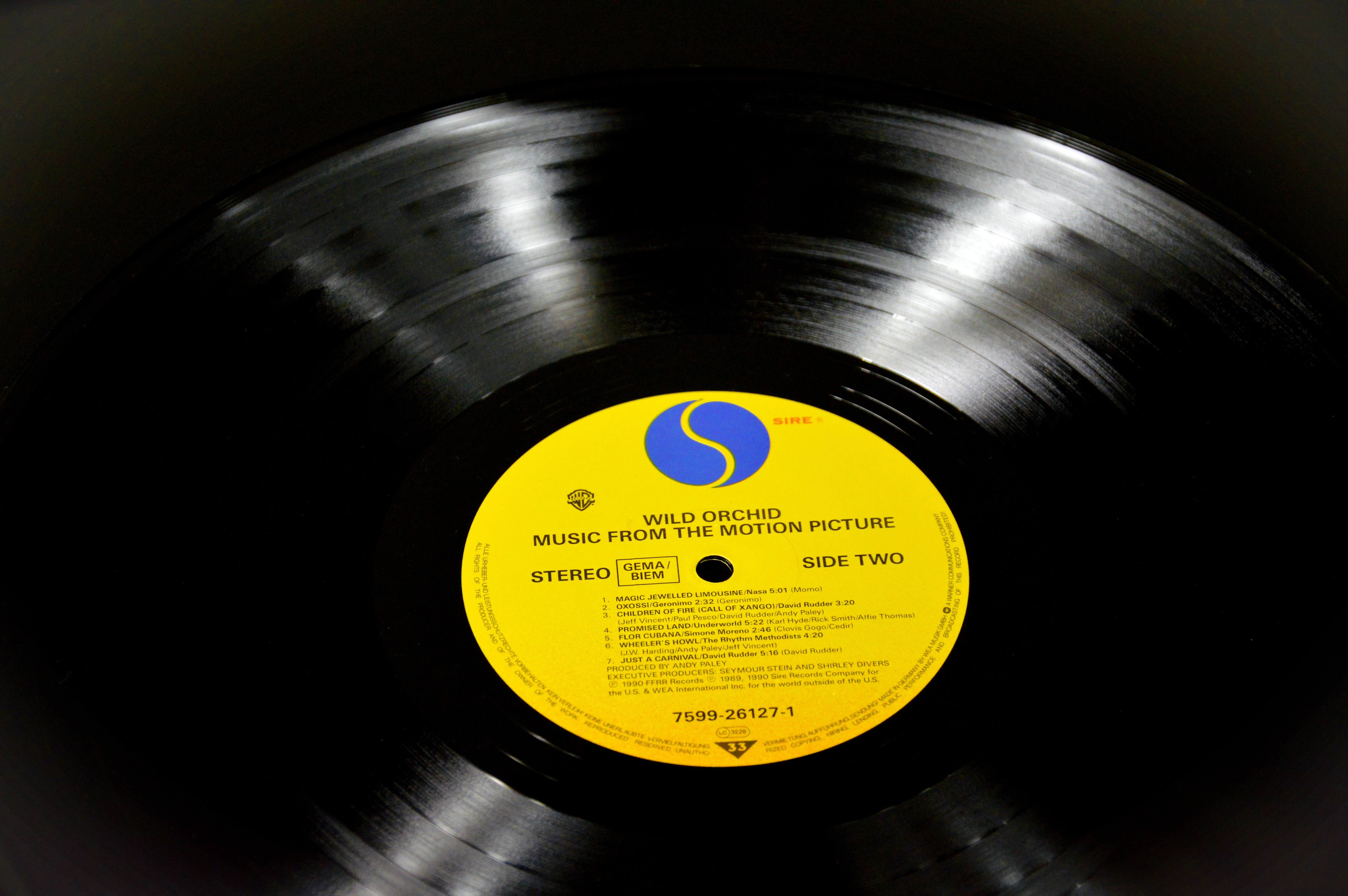 black vinyl record