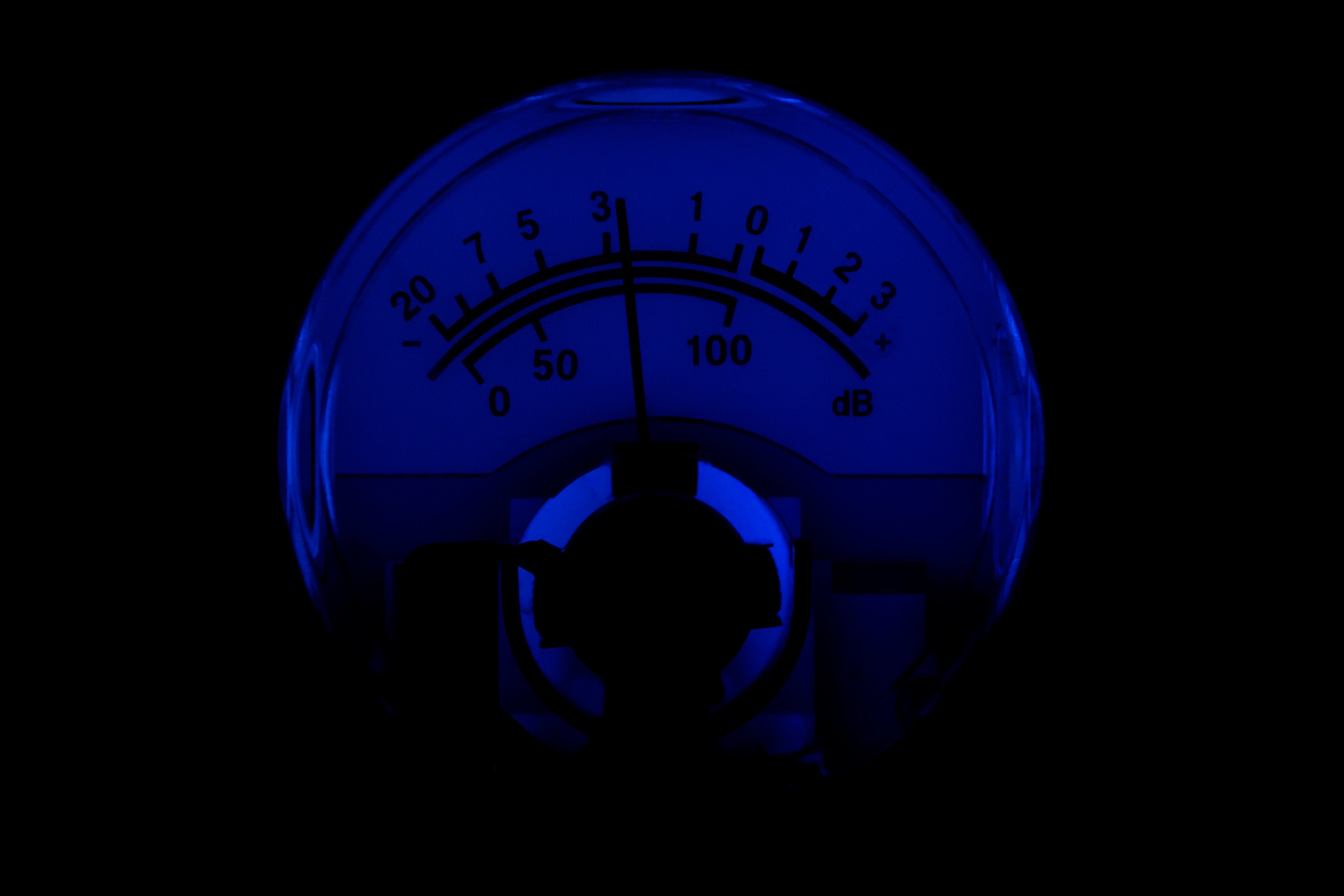 blue pressure gauge