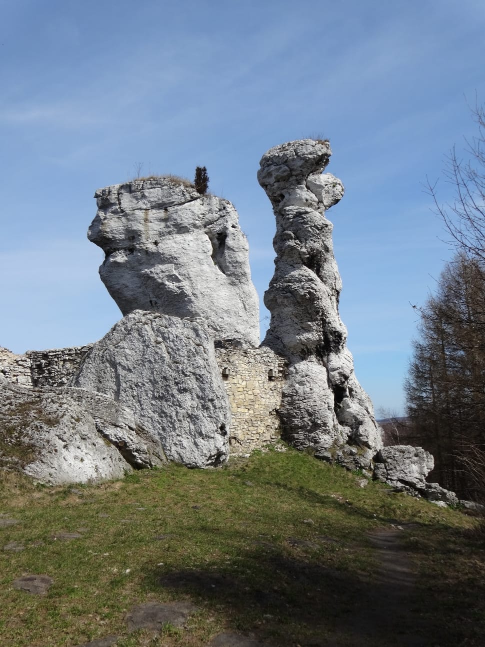 dolmen landmark preview