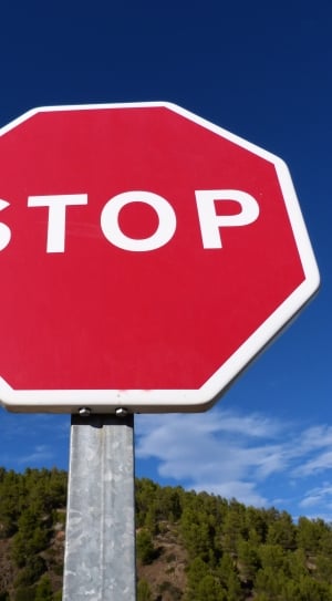 red and white stop sign thumbnail