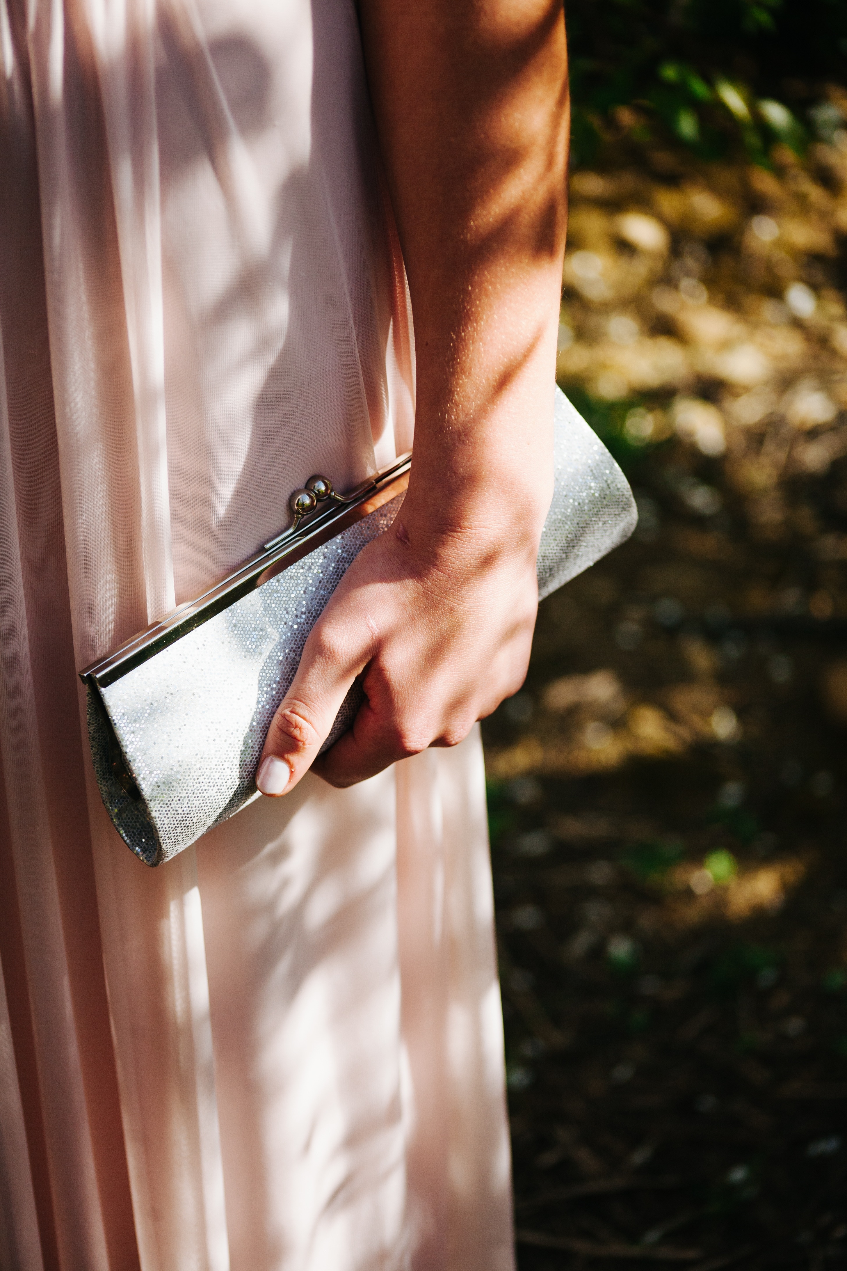 gray glittered purse clutch