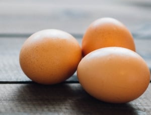 3 brown eggs thumbnail