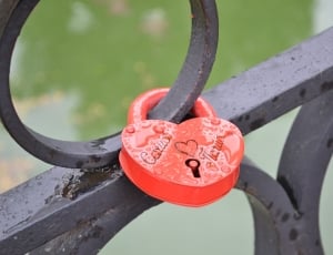 orange heart shaped padlock thumbnail