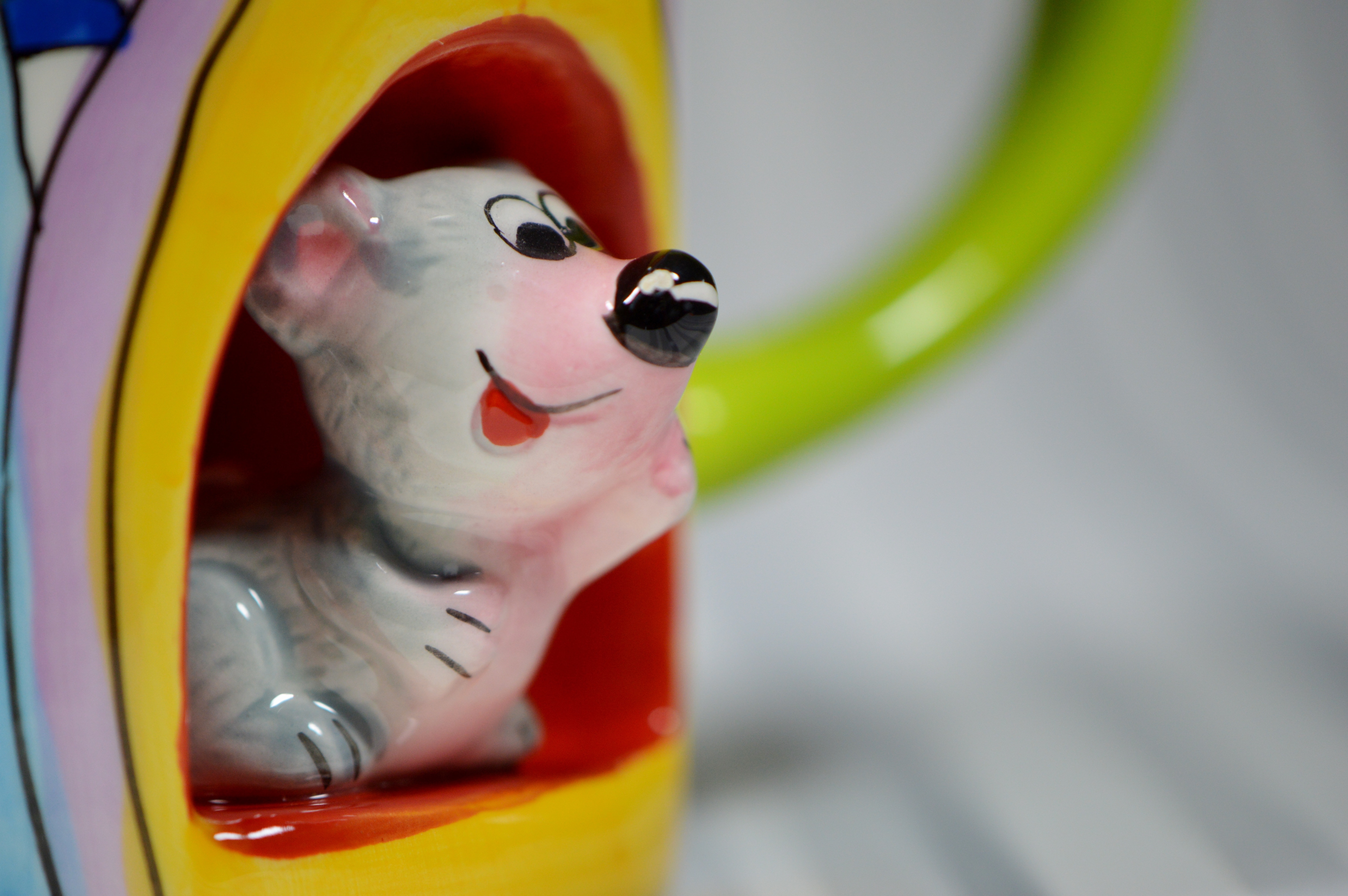 Funny, Mouse Hole, Porcelain, Mouse, close-up, multi colored