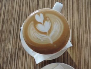 cappuccino flower decor thumbnail