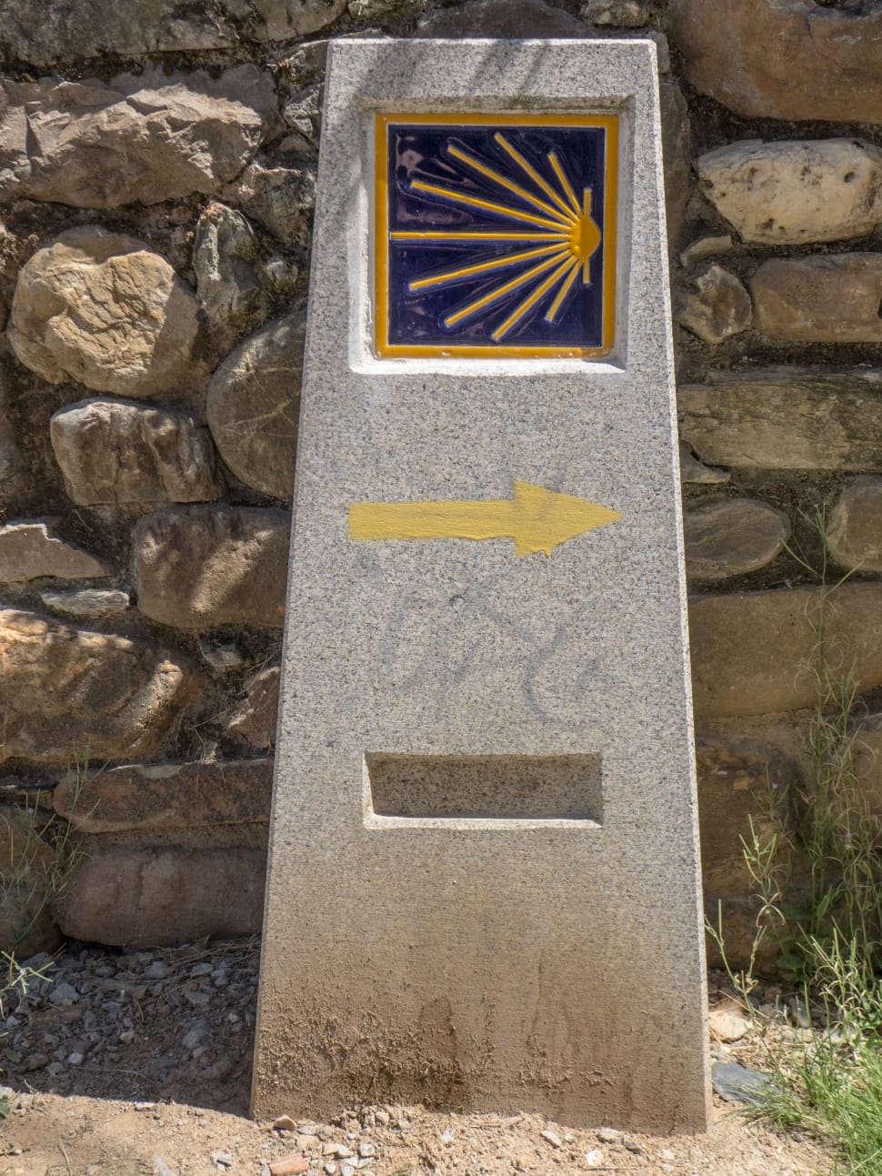 yellow and blue sunburst print monument preview