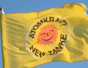 yellow atomkraft? Danke flag thumbnail