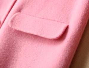 pink shirt thumbnail